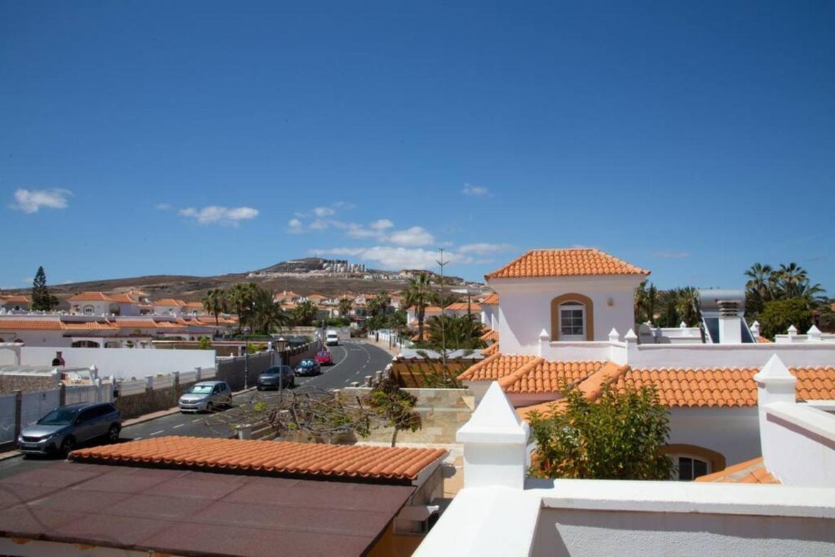 Holiday Villa Vergel With Huge Private Pool, Jacuzzi, Sauna & Bbq By Amazzzing Travel Caleta De Fuste Exterior photo